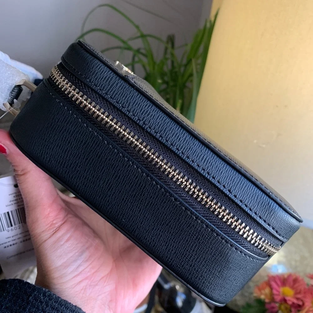 Authentic KATE SPADE leather Minnie Mouse Disney X zip around Crosby/Satchel - Picture 6 of 16